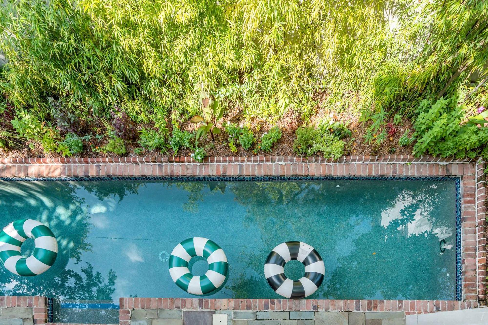 Serene Cottage With Beautiful Garden And Heated Pool Charleston Exteriér fotografie